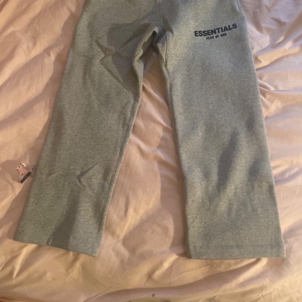 Essential Sweats - Picture 2 of 2